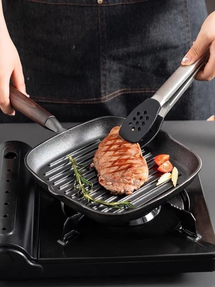 CHẢO GANG NƯỚNG BBQ CÁN GỖ 22CM 